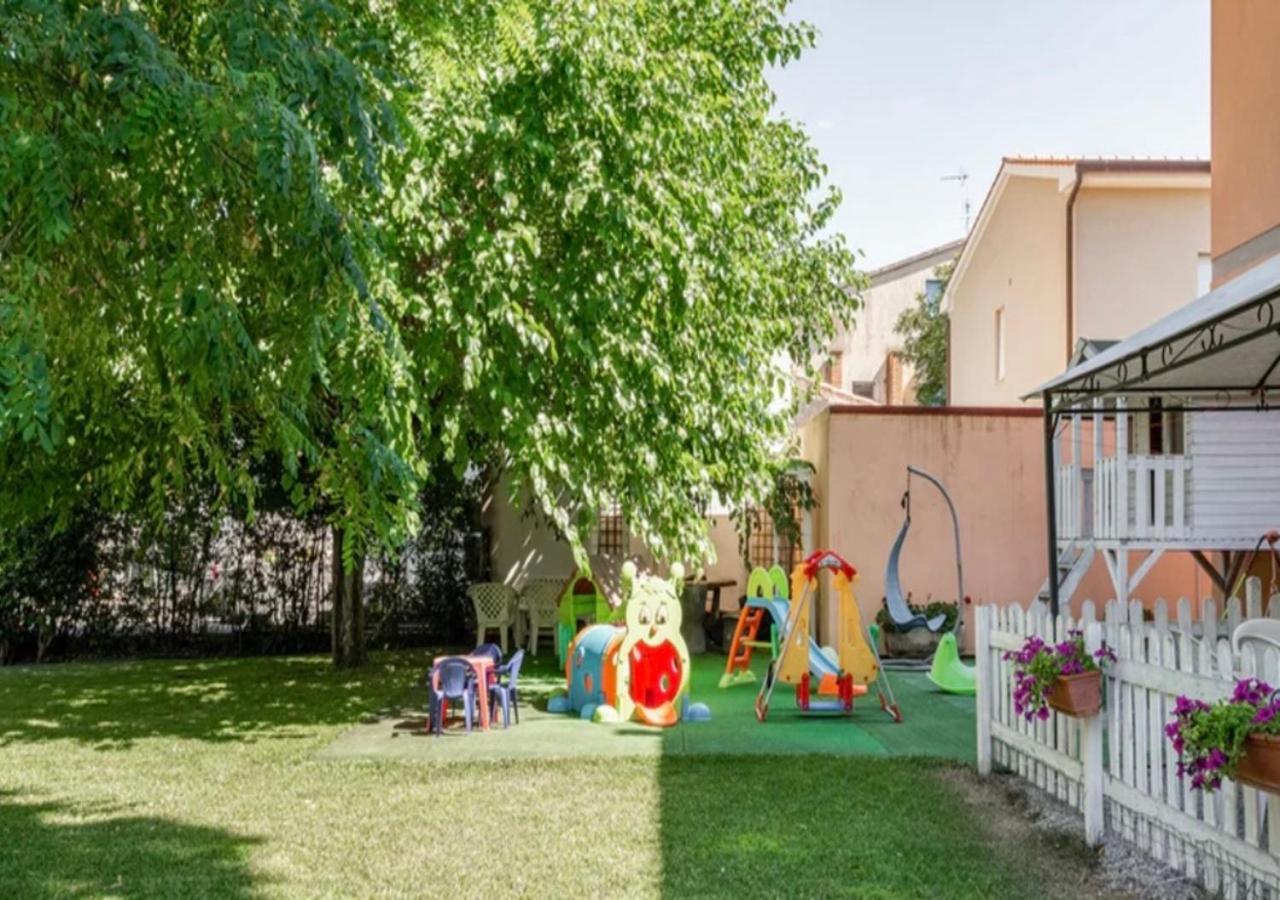 La Meria Di Maria Casa Arancio มารีนาดีกรอซเซโต ภายนอก รูปภาพ